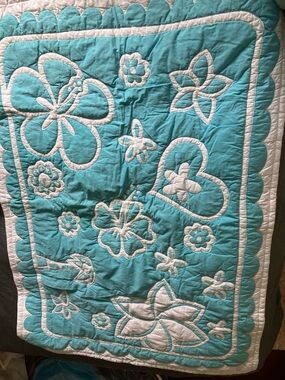 Tiare Hawaii Turquoise and White Floral Quilted Throw